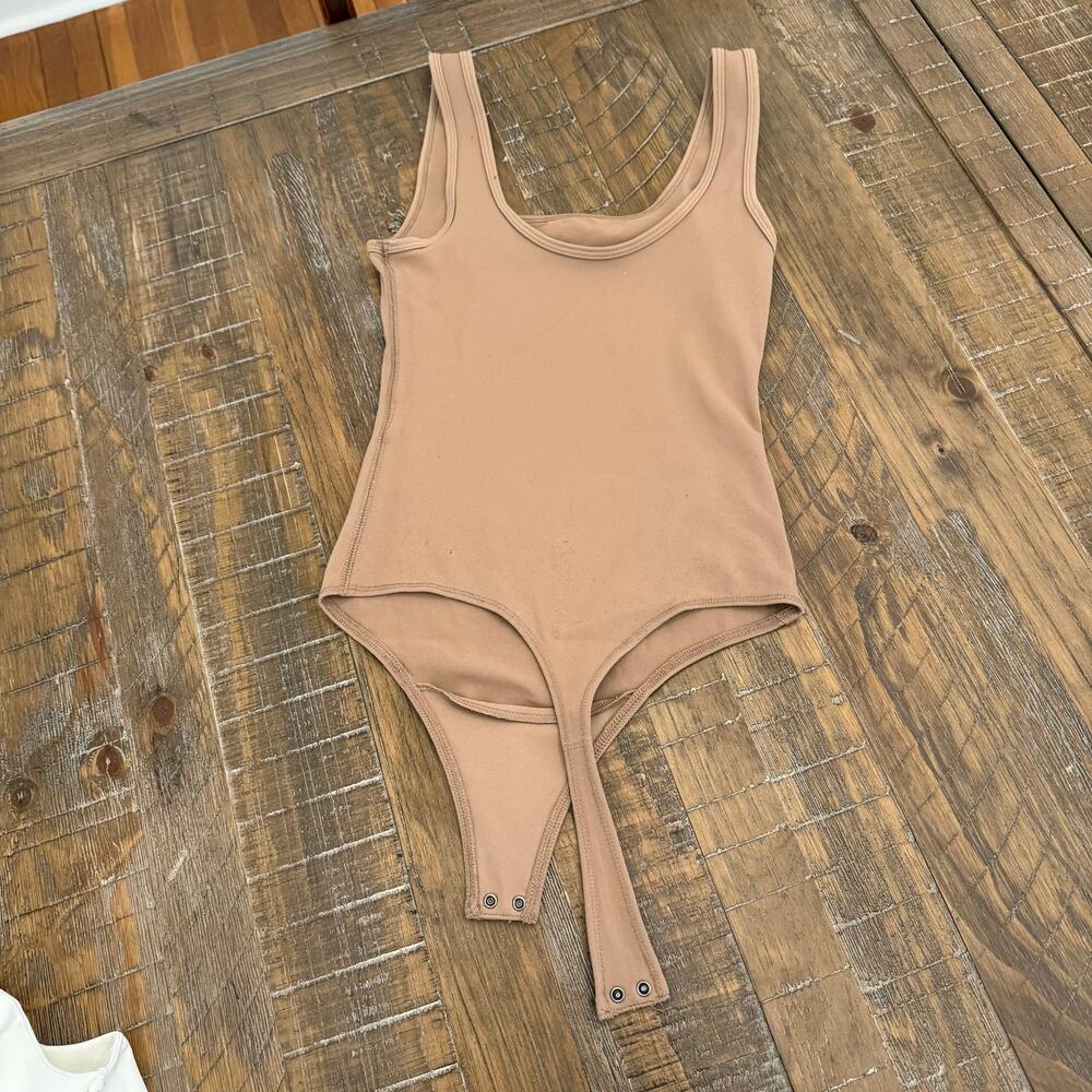 Abercrombie tan bodysuit seamless - Picture 5 of 8